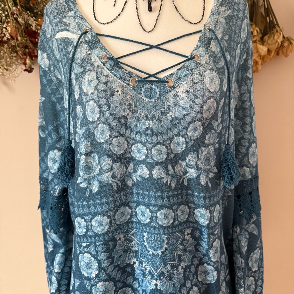 Bohemian Blue Floral & Geometric Print Long Sleeve Tunic Top - Picture 5 of 9